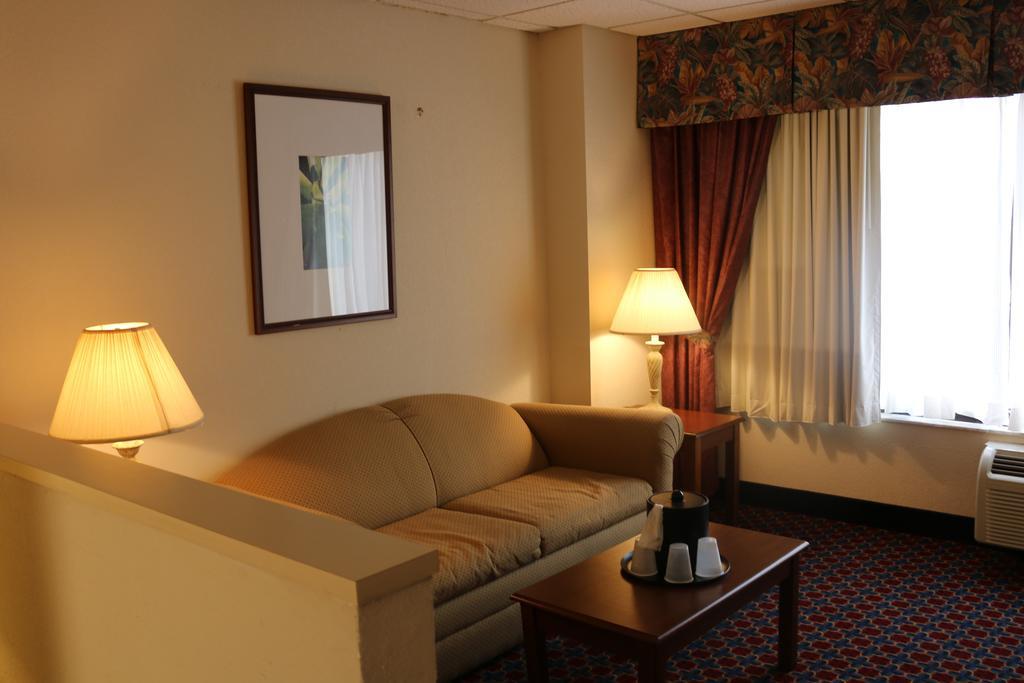 Imperial Swan Hotel And Suites Lakeland Bilik gambar